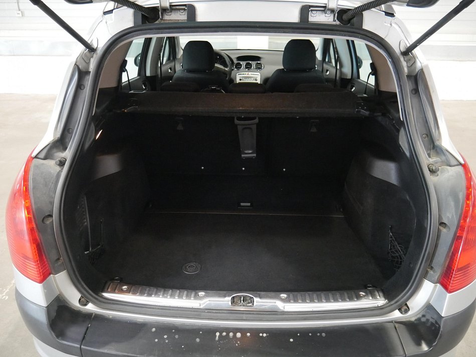 Peugeot 308 1.6 HDi  SW