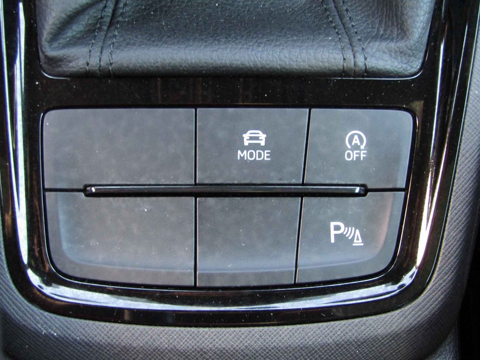 Škoda Kamiq 1.5 TSi Monte Carlo