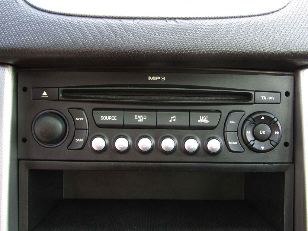 Peugeot 207 1.6i 