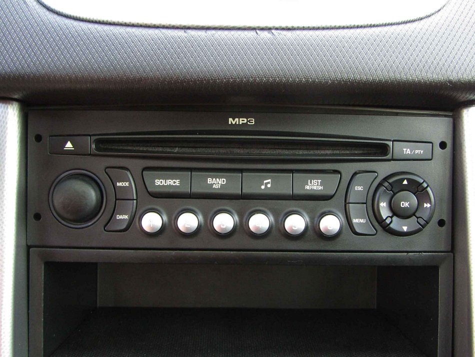Peugeot 207 1.6i 