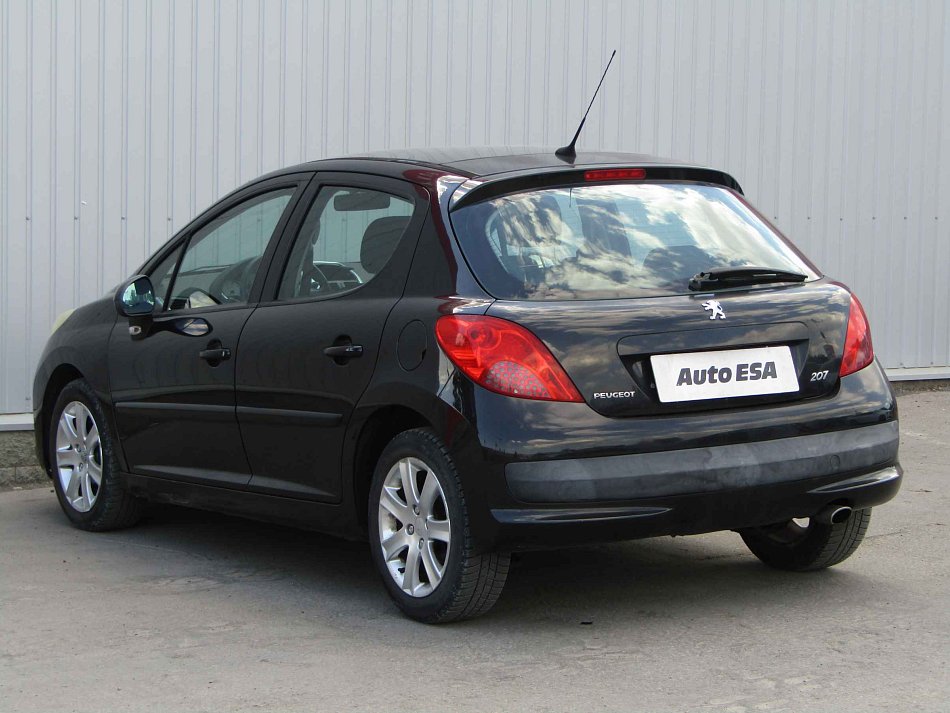 Peugeot 207 1.6i 