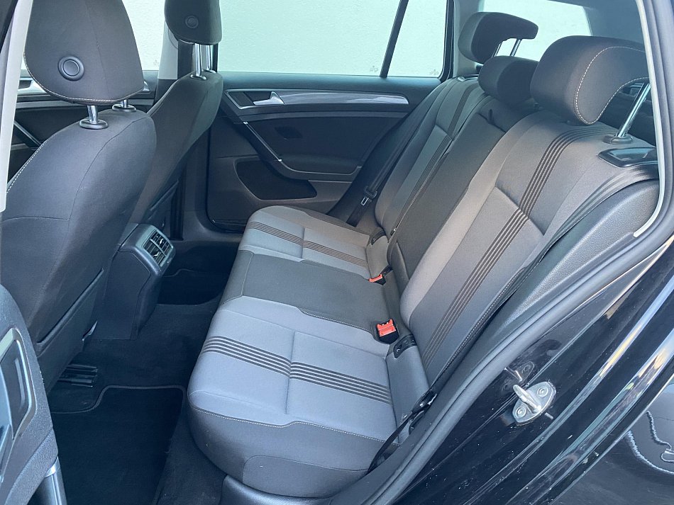 Volkswagen Golf 1.4TSI 