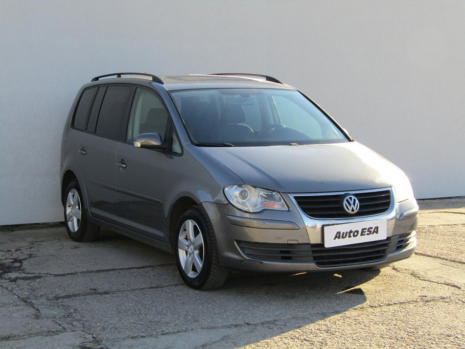 Volkswagen Touran 2.0 TDi 