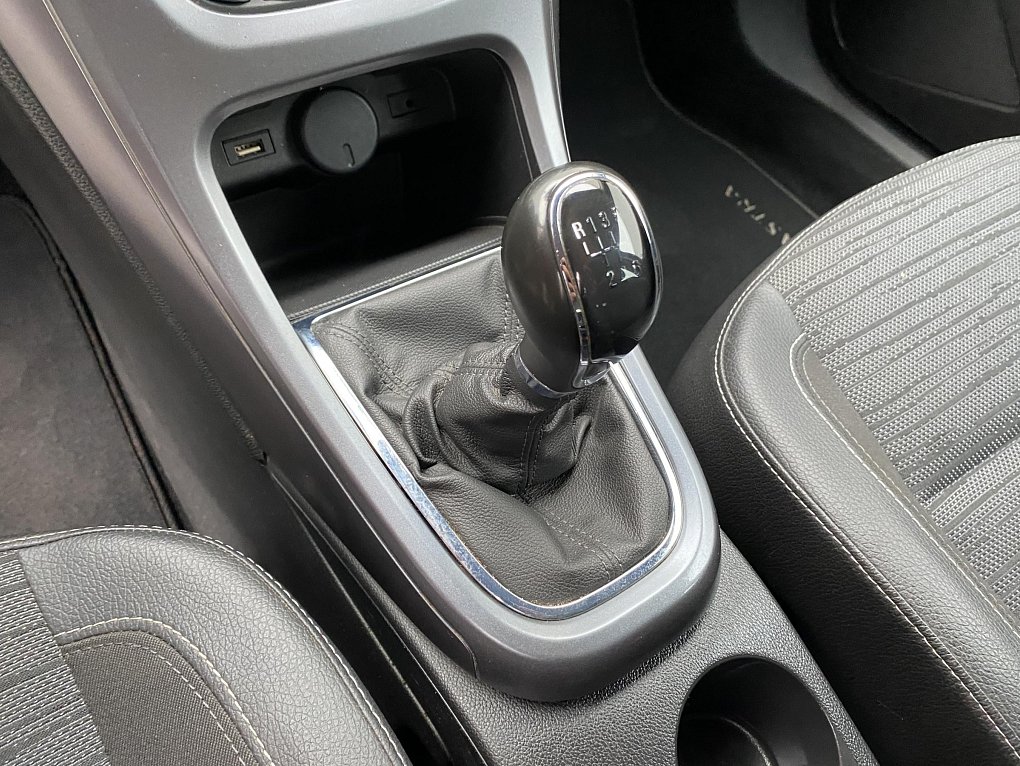 Opel Astra 1.4 T Edition