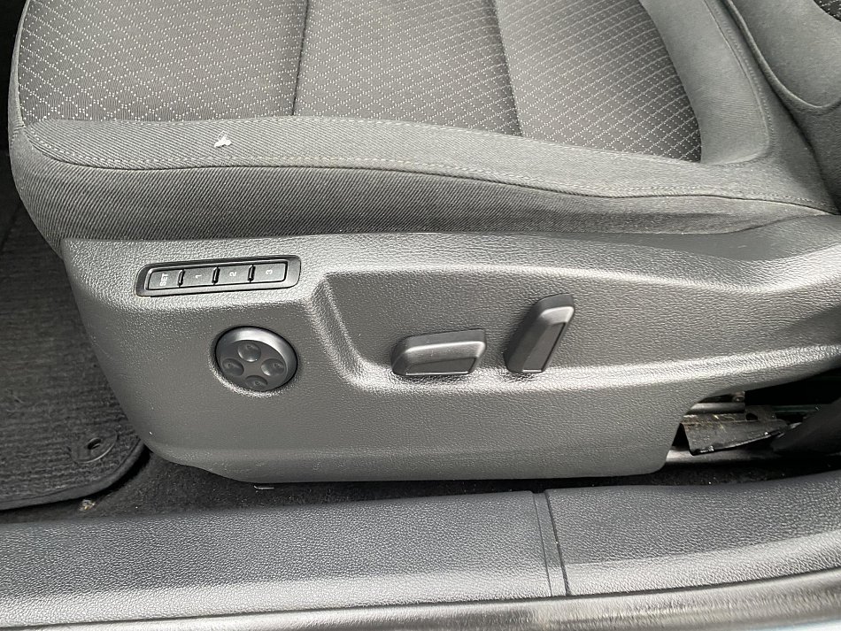 Škoda Superb II 2.0 TDi Ambition