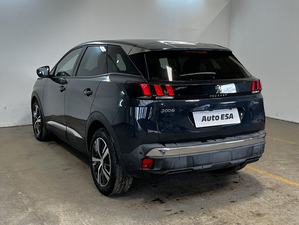 Peugeot 3008 1.2 PT Allure