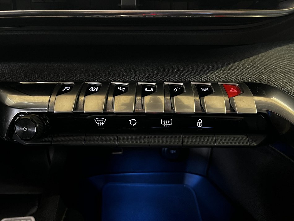 Peugeot 3008 1.2 PT Allure