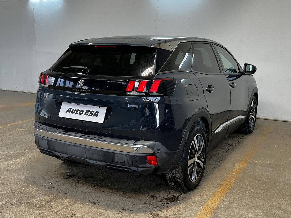 Peugeot 3008 1.2 PT Allure