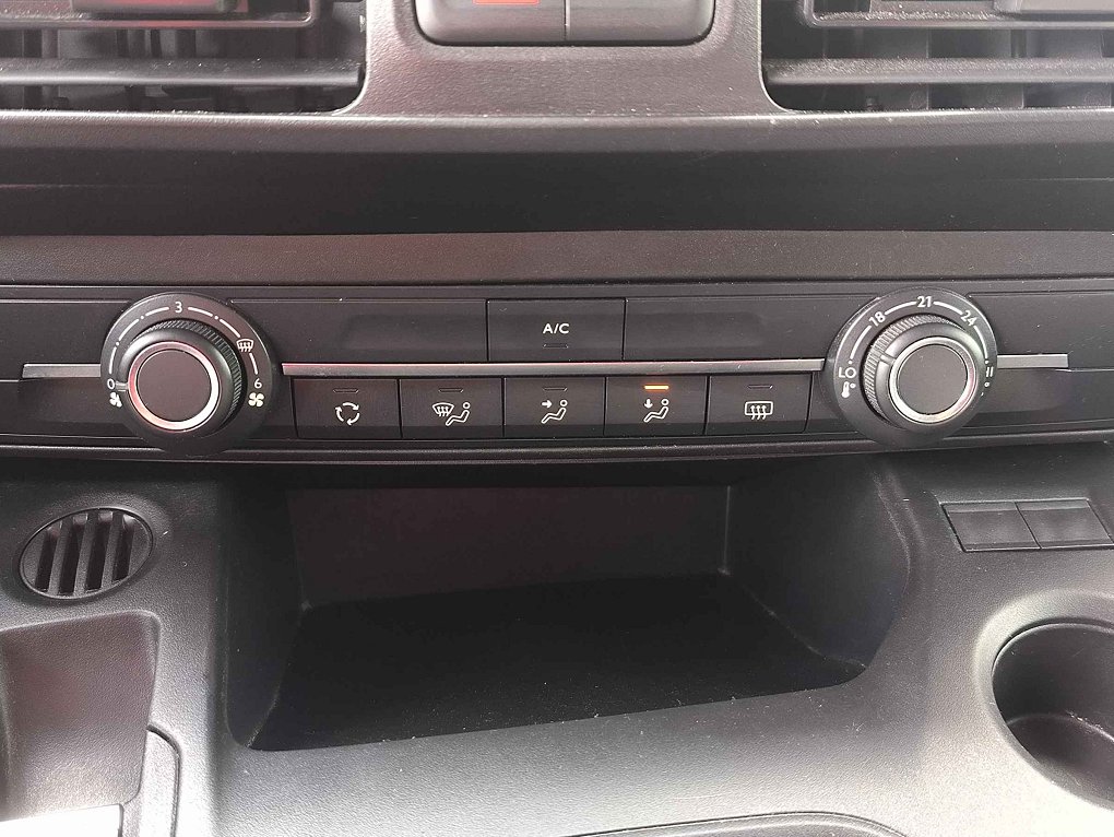 Peugeot Partner 1.5HDi Premium MAXi DÍLNA