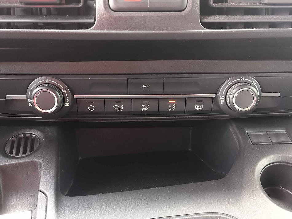 Peugeot Partner 1.5HDi Premium MAXi DÍLNA