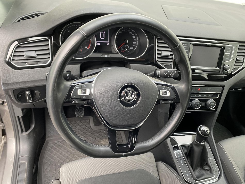 Volkswagen Sportsvan 2.0 TDi Highline