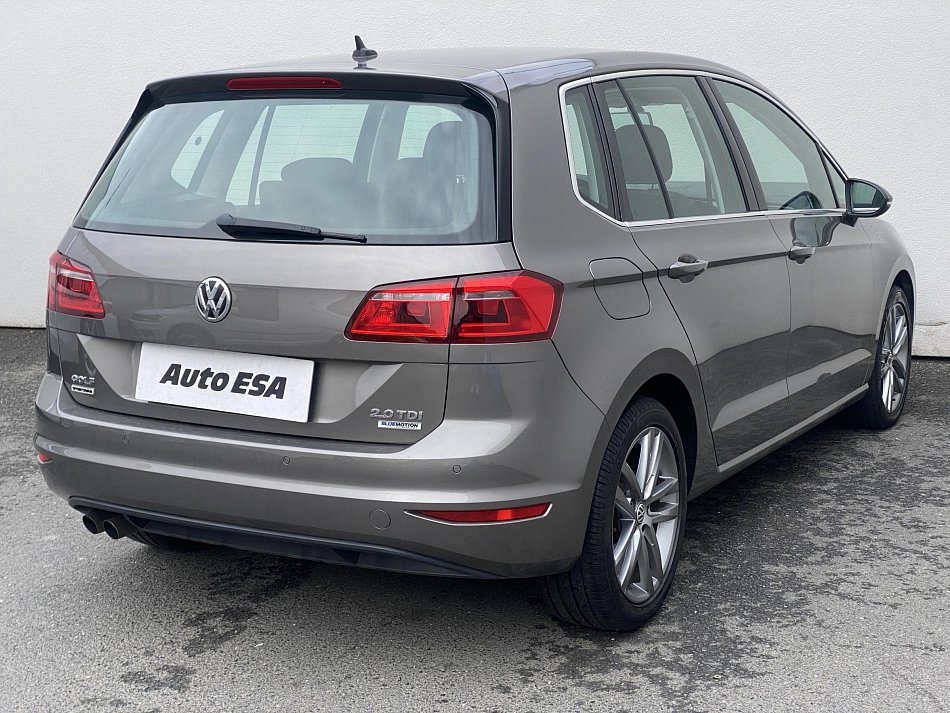 Volkswagen Sportsvan 2.0 TDi Highline