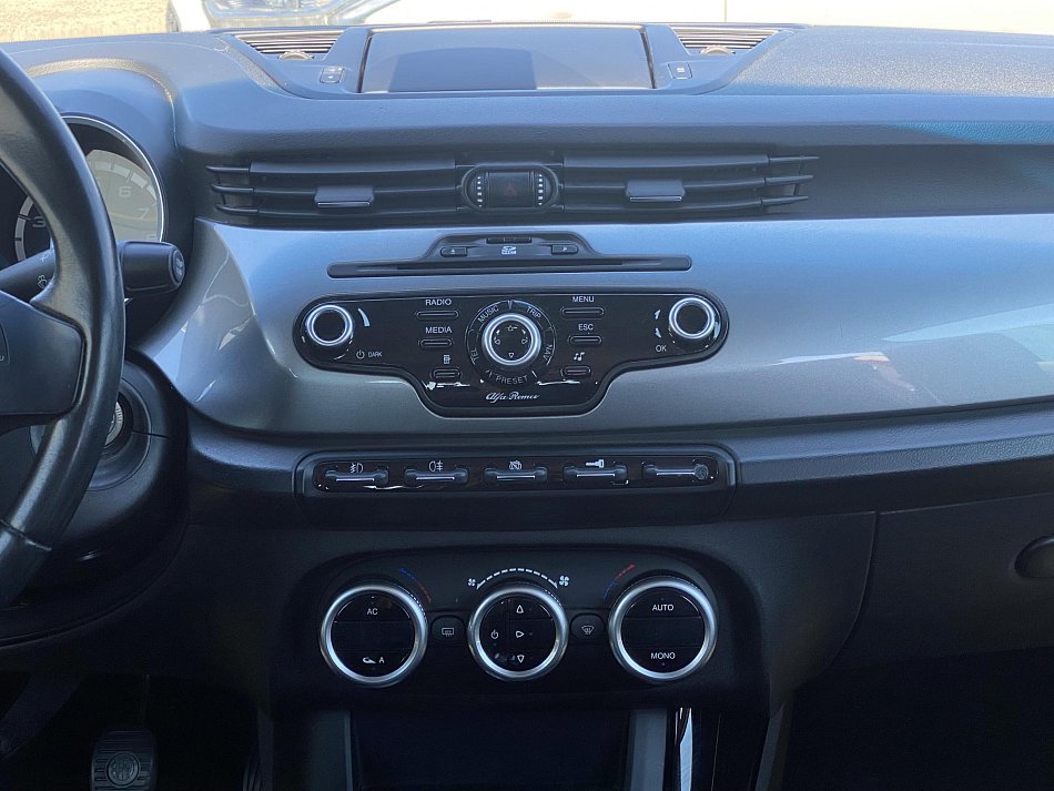 Alfa Romeo Giulietta 1.4 T 