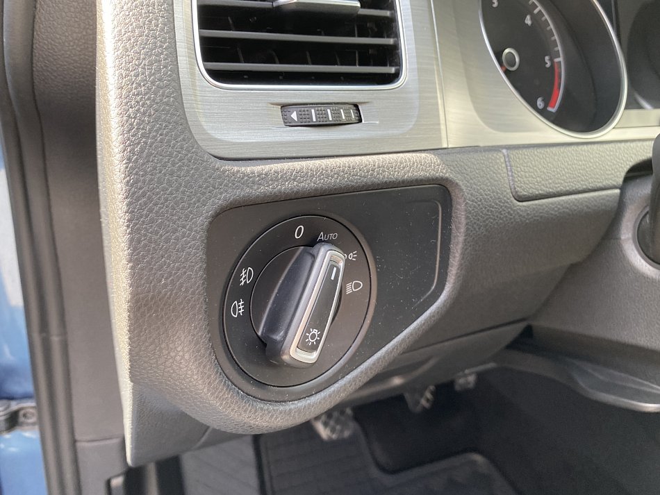 Volkswagen Golf 1.6 TDi 