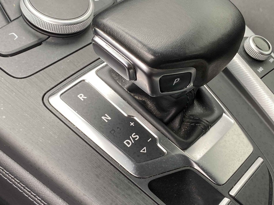Audi A4 2.0 TDi 
