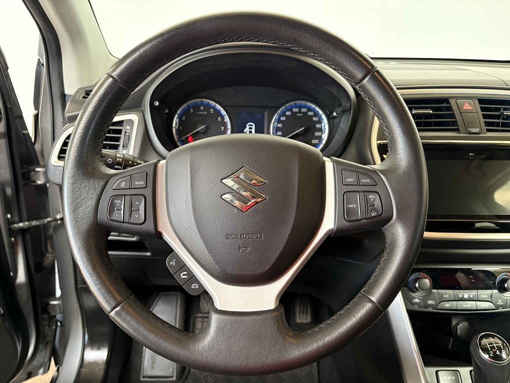 Suzuki S-Cross 1.6 VVTi Elegance
