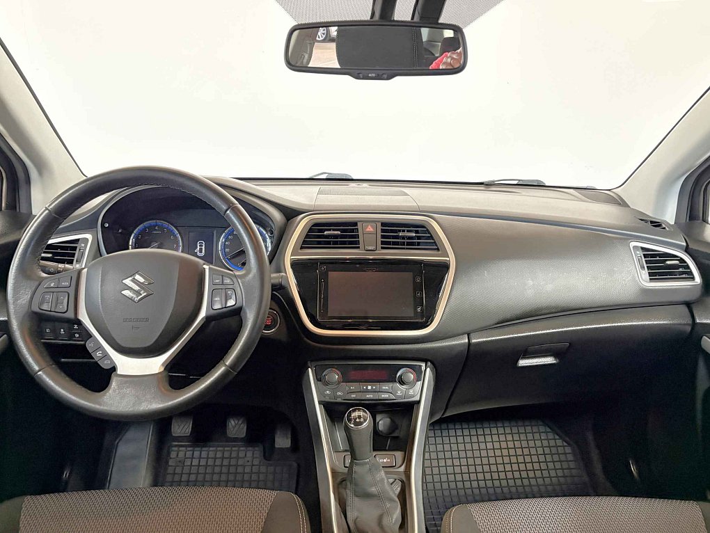 Suzuki S-Cross 1.6 VVTi Elegance