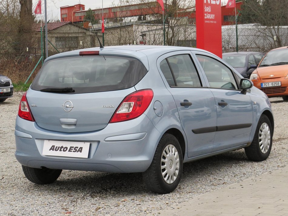 Opel Corsa 1.0i 