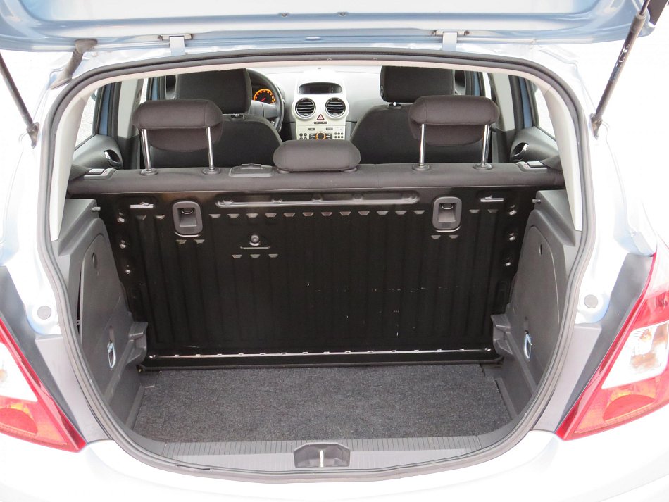 Opel Corsa 1.0i 