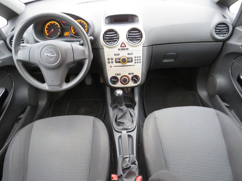 Opel Corsa 1.0i 