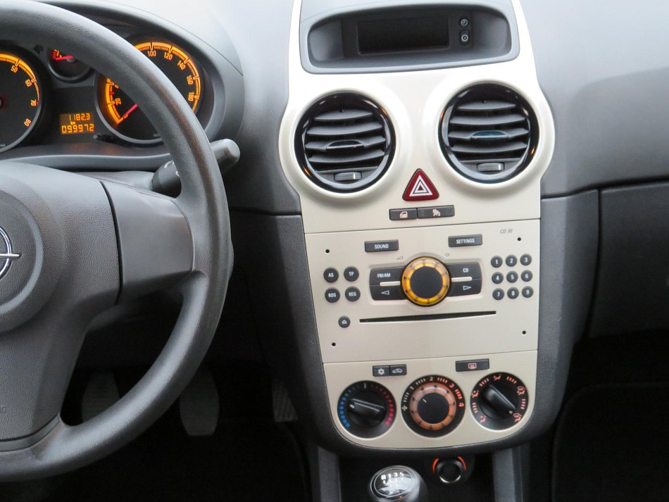 Opel Corsa 1.0i 