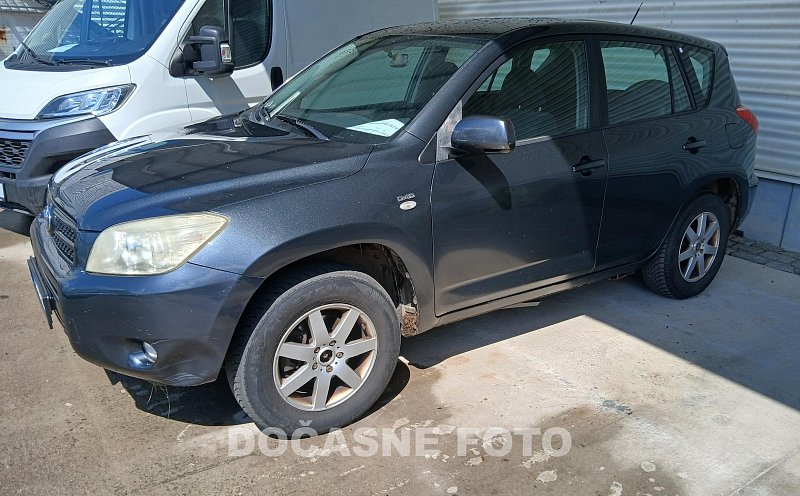 Toyota RAV4 2.2 D  4WD