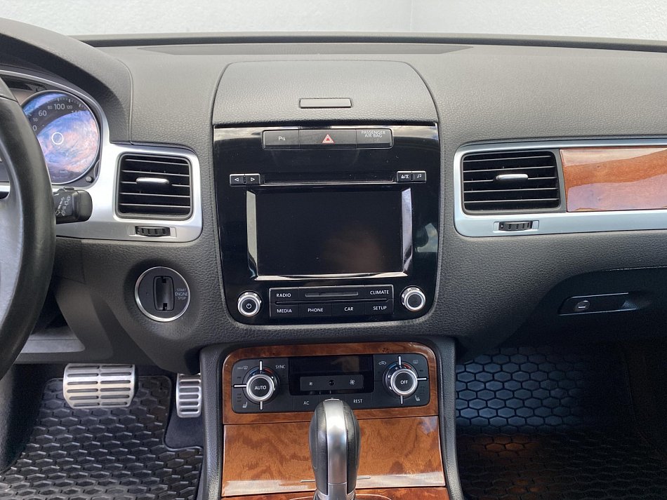 Volkswagen Touareg 4.2 TDi V8  4x4