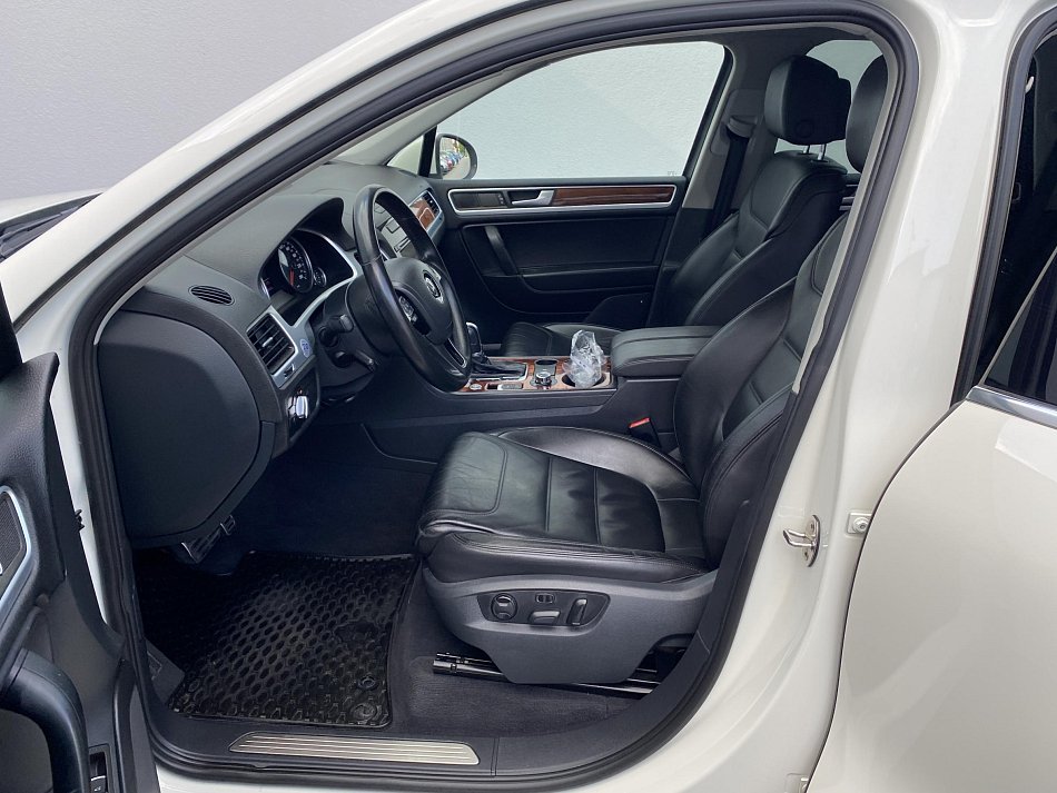 Volkswagen Touareg 4.2 TDi V8  4x4