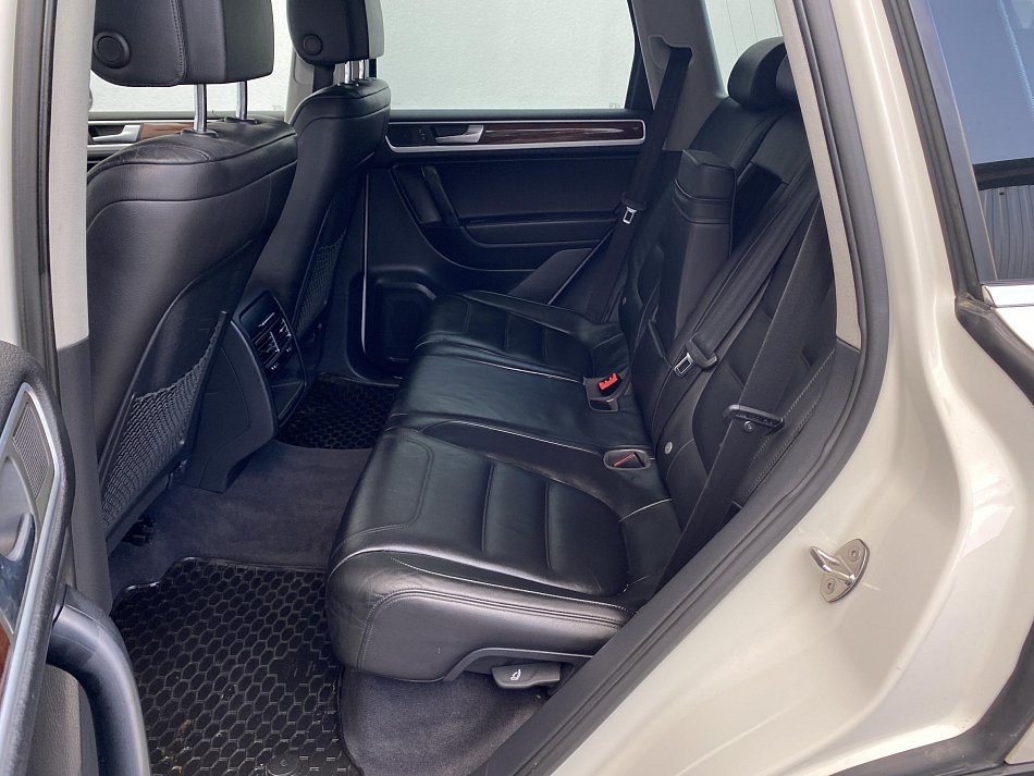 Volkswagen Touareg 4.2 TDi V8  4x4
