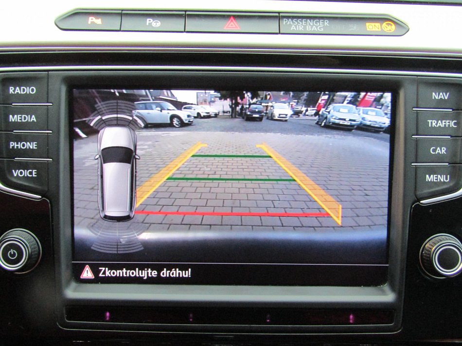 Volkswagen Passat 2.0 TDi 