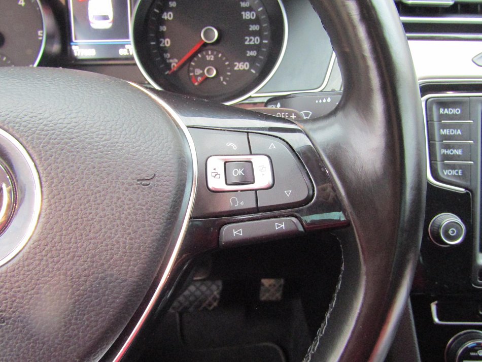 Volkswagen Passat 2.0 TDi 