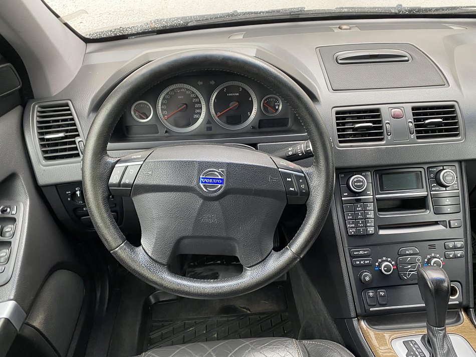 Volvo XC90 2.4D5 Summum 4x4