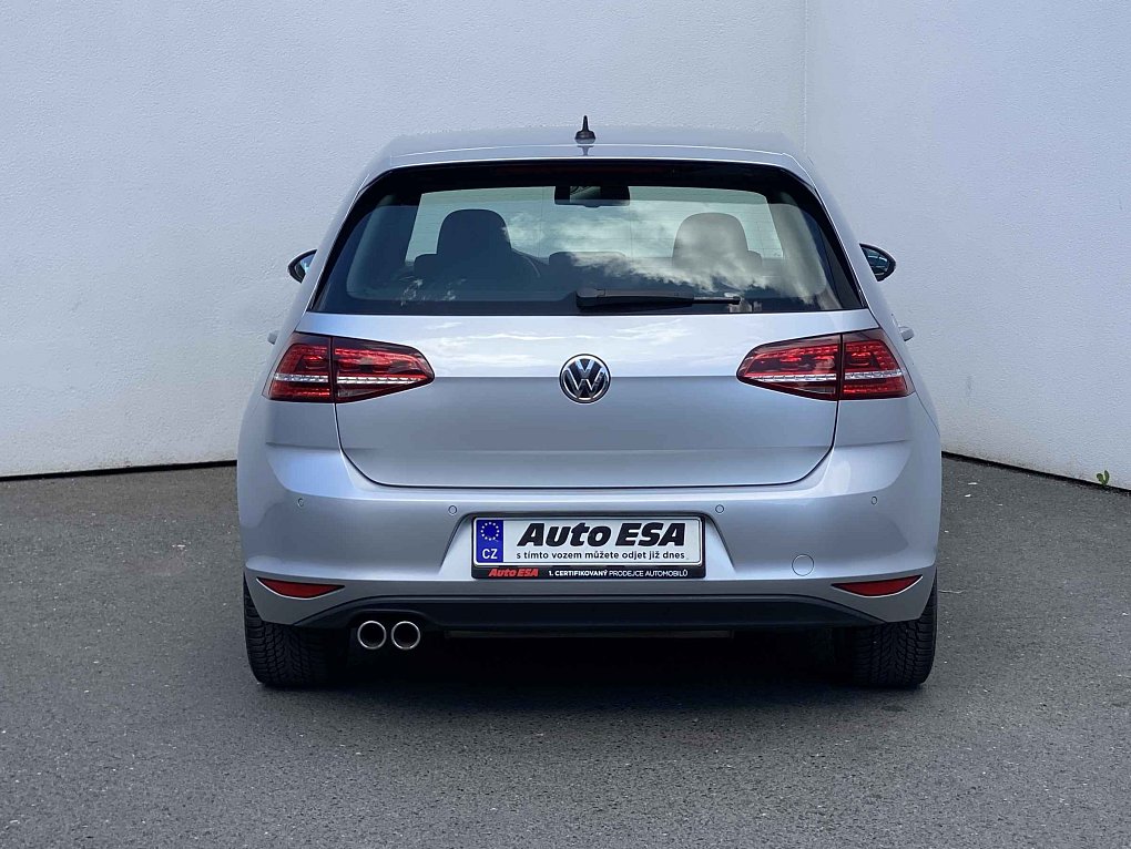 Volkswagen Golf 2.0 TDi  VII