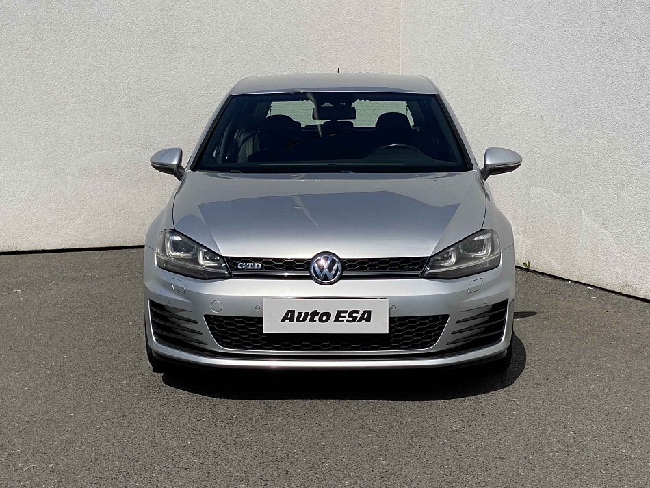 Volkswagen Golf 2.0 TDi  VII