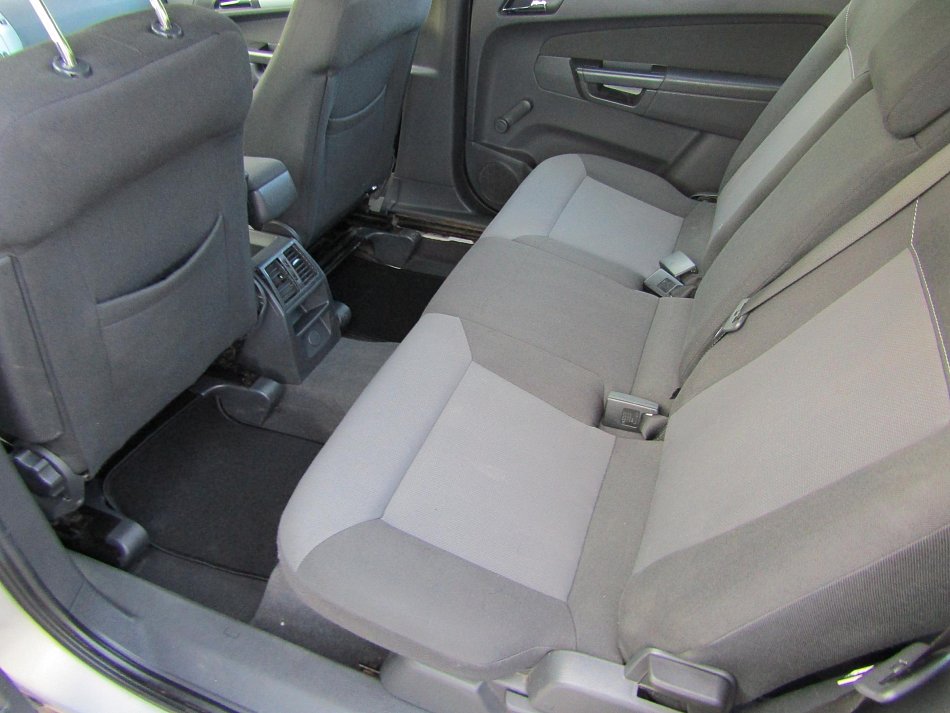 Opel Zafira 1.9CDTi 