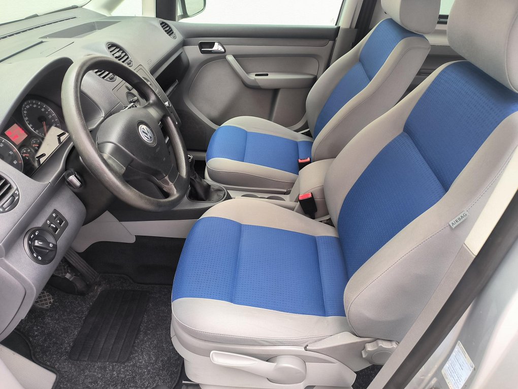 Volkswagen Caddy 1.6i Life MAXi 7míst