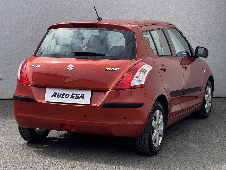 Suzuki Swift 1.2 i 