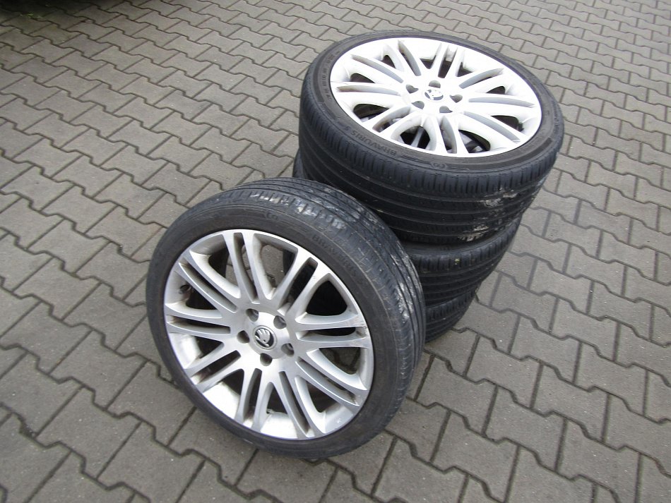 Škoda Superb II 2.0 TDi 