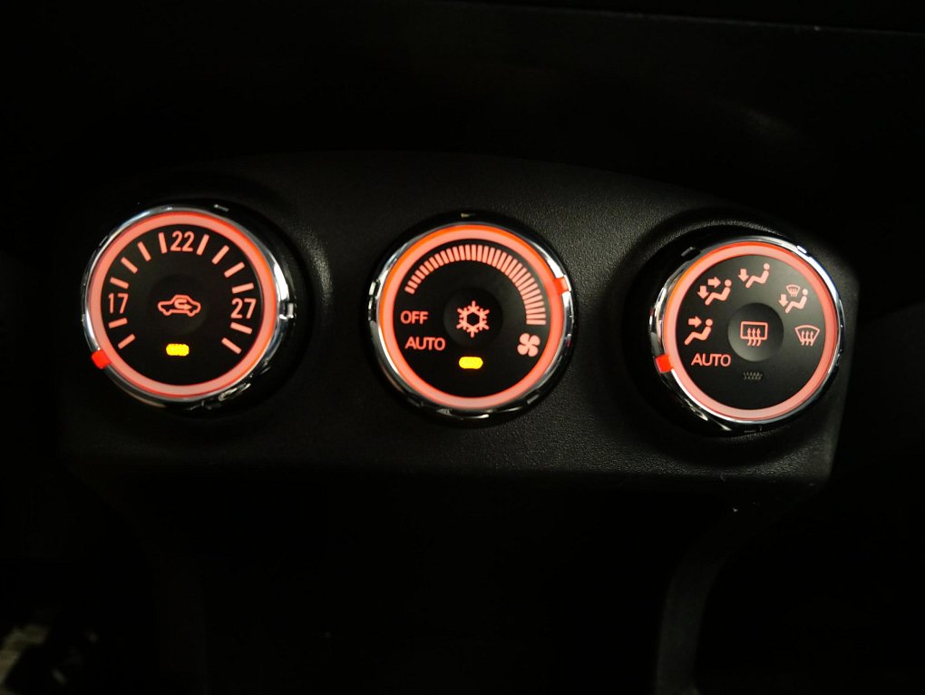 Citroën C-Crosser 2.2 HDi  4x4, 7míst