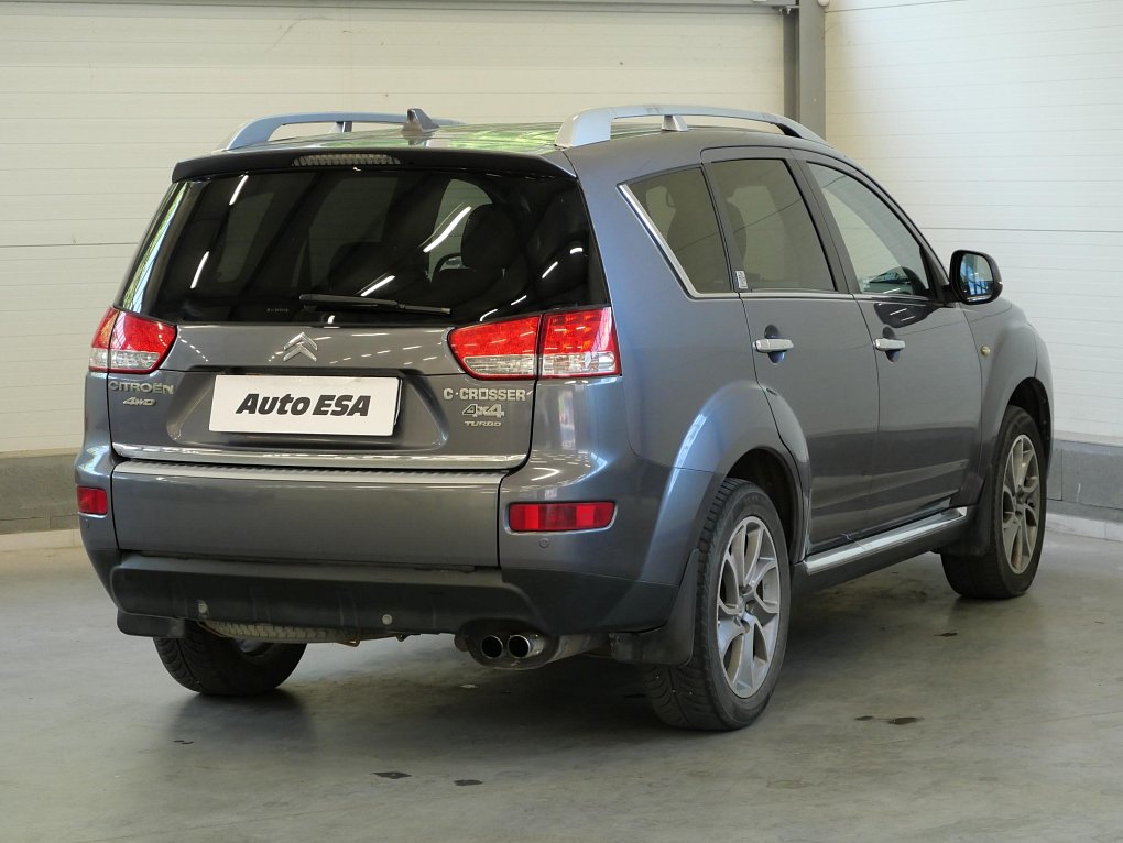 Citroën C-Crosser 2.2 HDi  4x4, 7míst