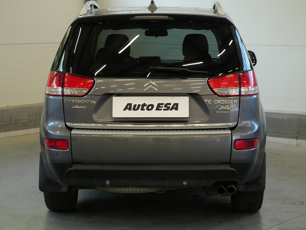 Citroën C-Crosser 2.2 HDi  4x4, 7míst