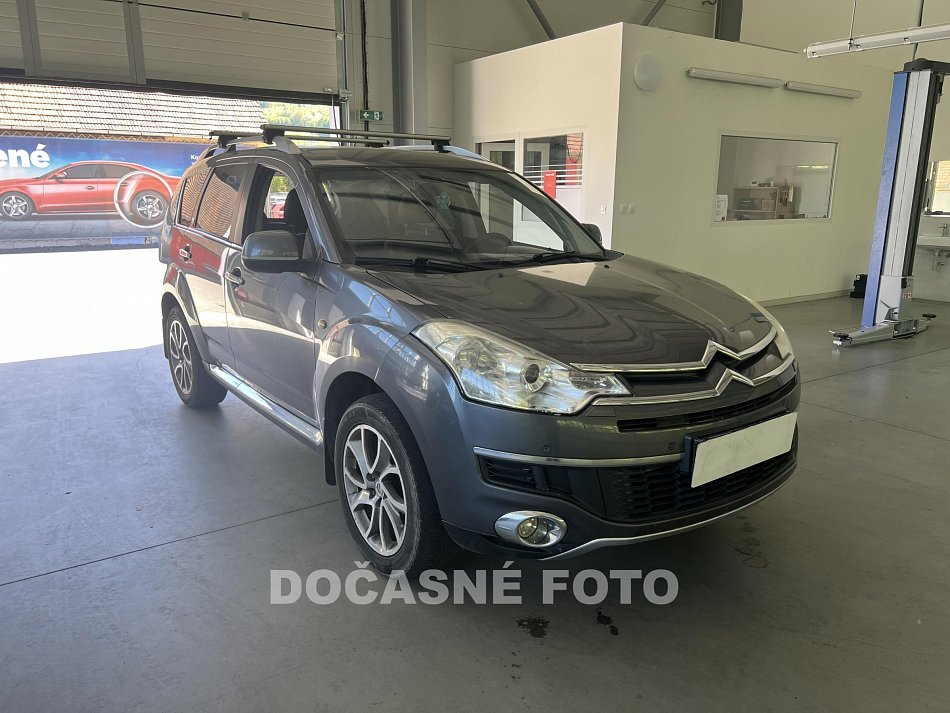 Citroën C-Crosser 2.2 HDi 