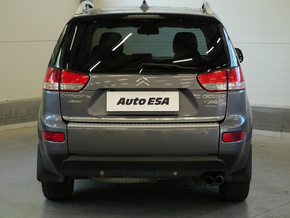 Citroën C-Crosser 2.2 HDi  4x4, 7míst