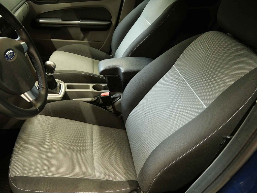 Ford Focus 1.6i 