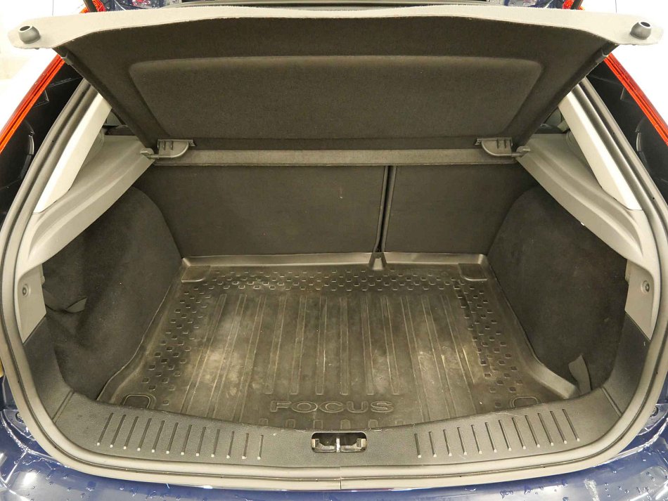 Ford Focus 1.6i 