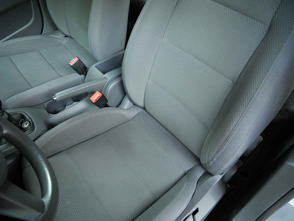 Volkswagen Golf 1.6 16V 