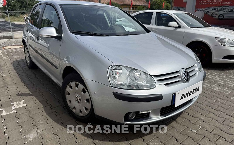Volkswagen Golf 1.6MPI 