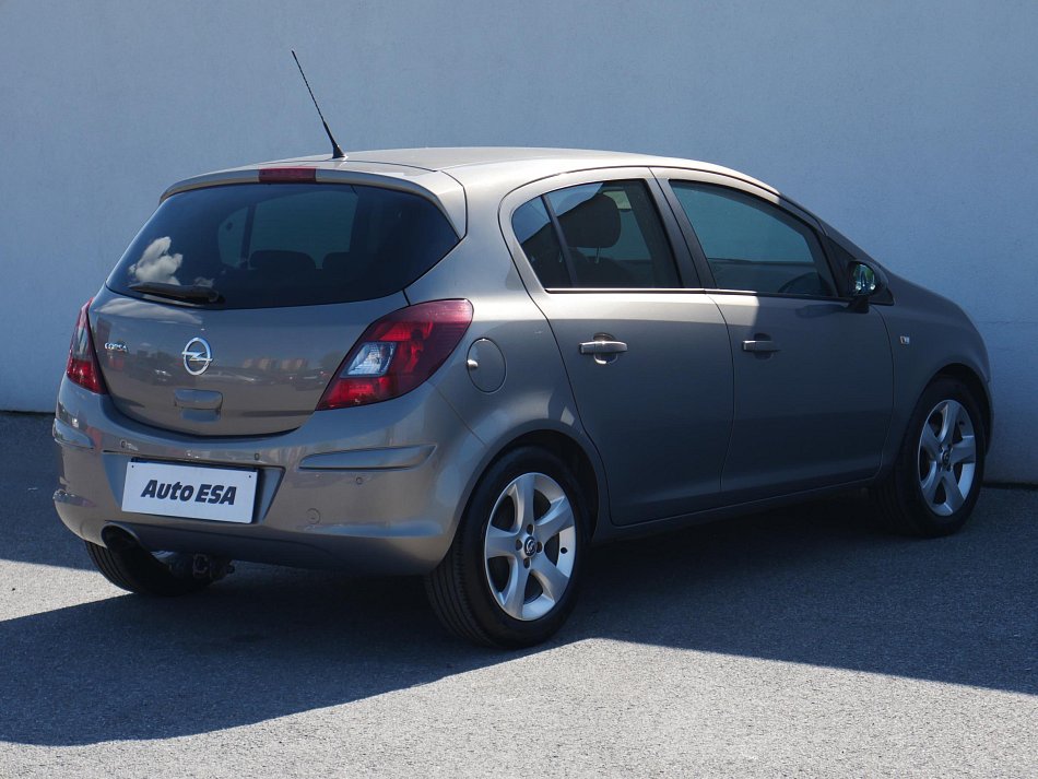 Opel Corsa 1.2i Sport