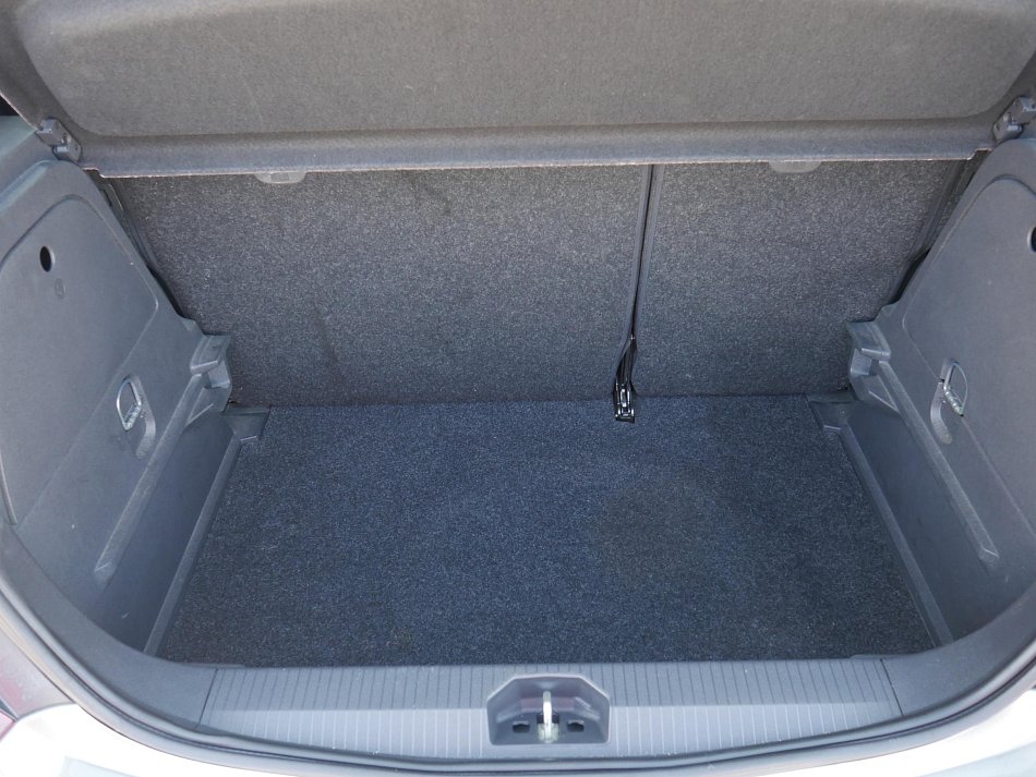 Opel Corsa 1.2i Sport