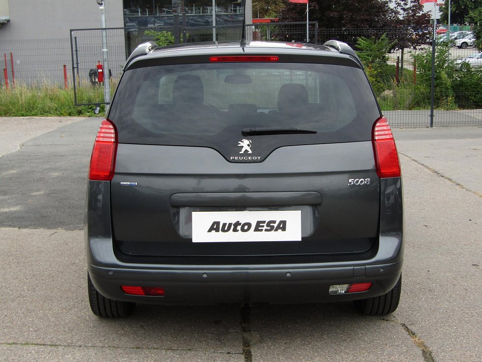 Peugeot 5008 2.0 HDi 